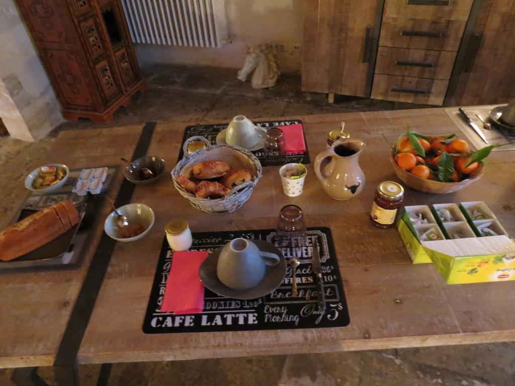 B&B Mas Les Lecquesボーケール エクステリア 写真